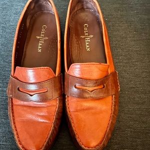 Cole Haan Loafer.